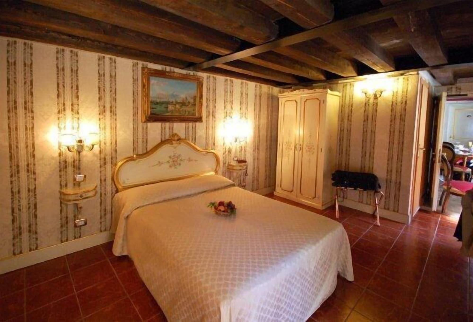 Residenza Hotel San Maurizio Venice Exterior photo